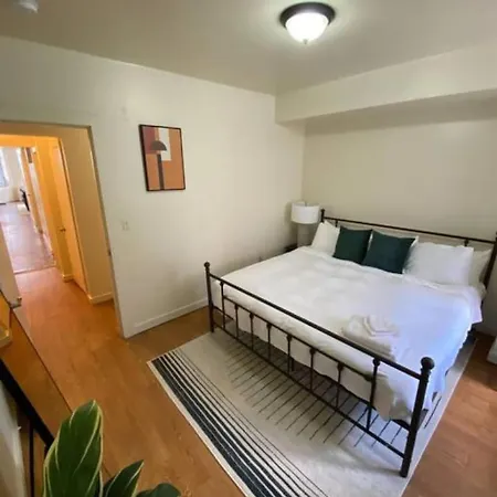 Wonderful Fenway 3 Bed 2bath Steps From Fenway Park Apartment *