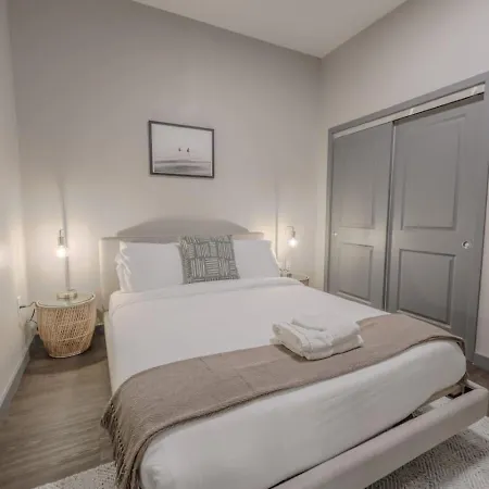 Apartment Elegant 2 Bedroom Prime Location Boston