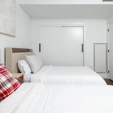 Apartment Back-bay Upscale Rooftop & Parking