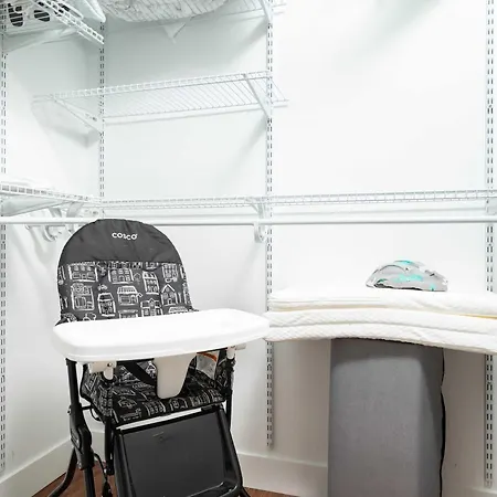 Back-bay Upscale Rooftop & Parking Apartment *