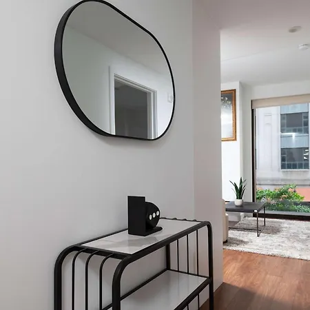 Apartment Back-bay Upscale Rooftop & Parking