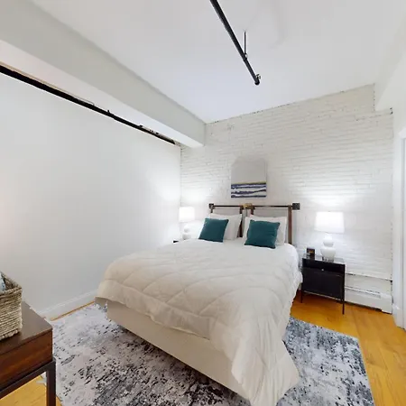 Expansive Back Bay Two-level Loft, 2b2b Apartment *