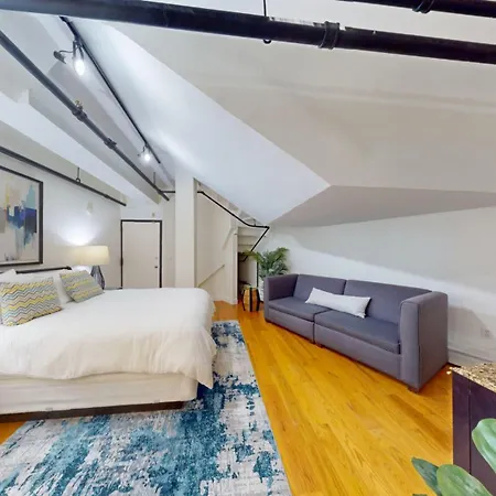 Expansive Back Bay Two-level Loft, 2b2b Boston
