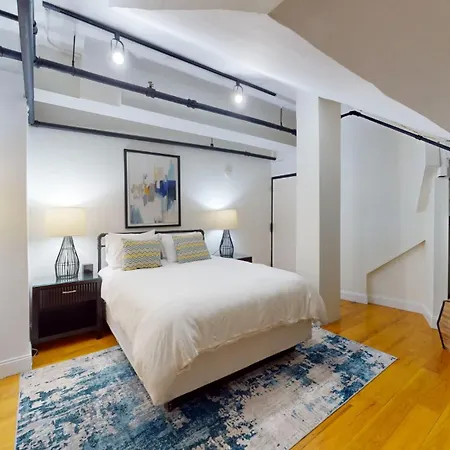 Expansive Back Bay Two-level Loft, 2b2b Boston