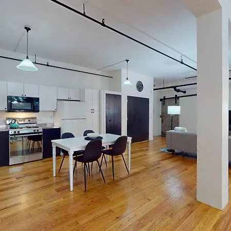 Garden 1br Loft In Back Bay Near Copley * Boston