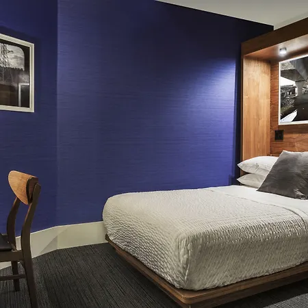 Hotel Ivy Common
