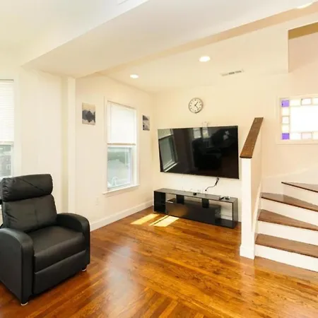 988 - 2 4br Cozy Getaway Near Geneva Cliffs Apartment *