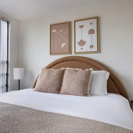 Kendall Square 2br W Gym Wd Nr Line Bos-944 Apartment Boston