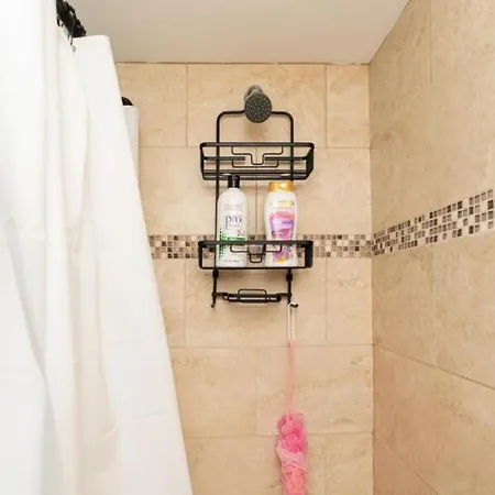 988 - 2 4br Cozy Getaway Near Geneva Cliffs Apartment Boston