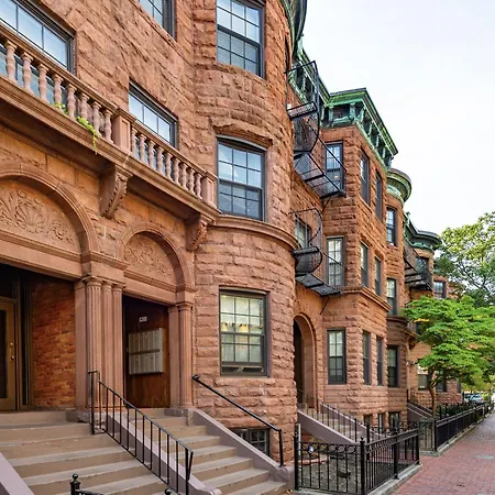 Prudential Area Loft Retreat Apartment