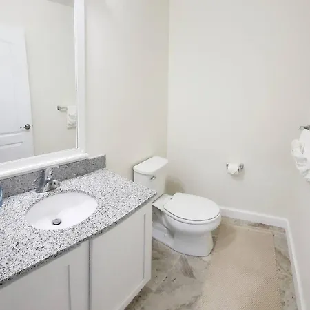 Apartment 3-bedroom 9b2 20-minuite To Downtown