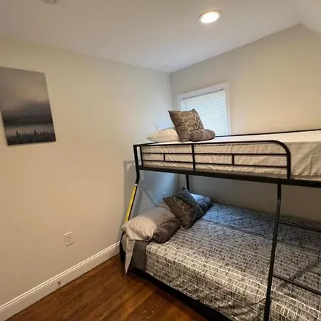 Apartment 988 - 2 4br Cozy Getaway Near Geneva Cliffs