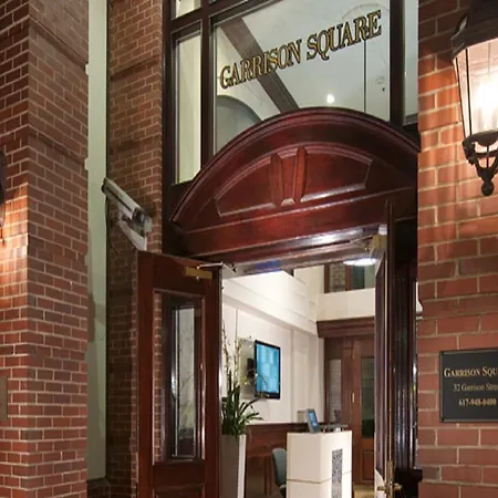 Global Luxury Back Bay Apartment