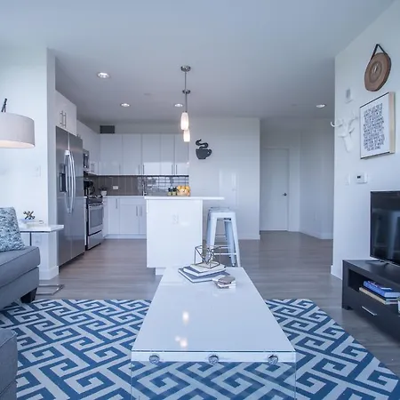 Three-bedroom On Western Avenue Apt S501 Apartment