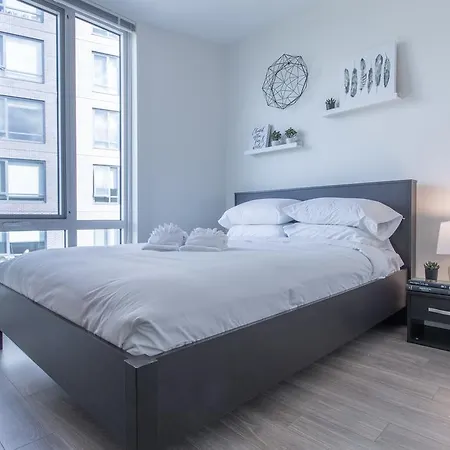 Three-bedroom On Western Avenue Apt S501