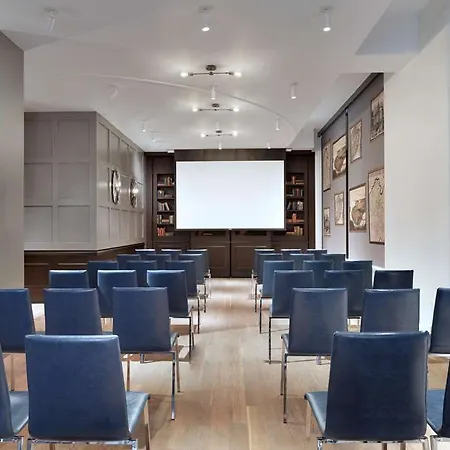Ames Hotel, Curio Collection By Hilton