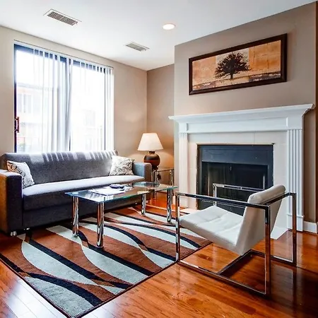 Global Luxury Back Bay *