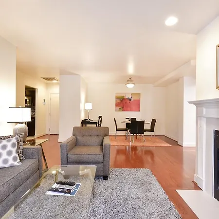 Global Luxury Back Bay Apartment Boston