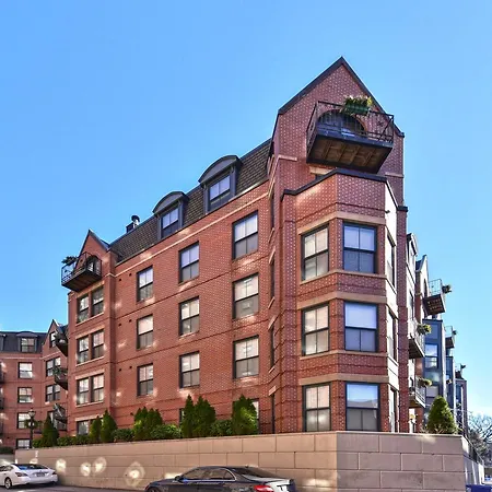 Global Luxury Back Bay Apartment