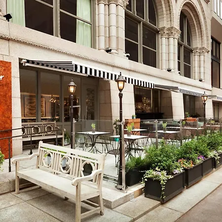 Ames Hotel, Curio Collection By Hilton 5*