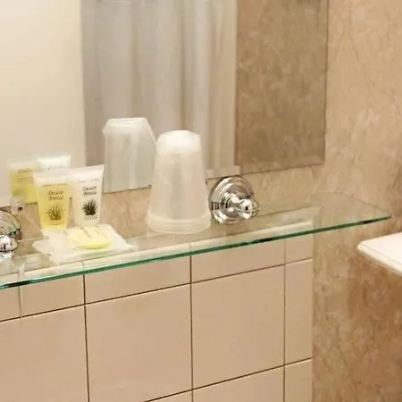 Ivy Common Hotel 2*
