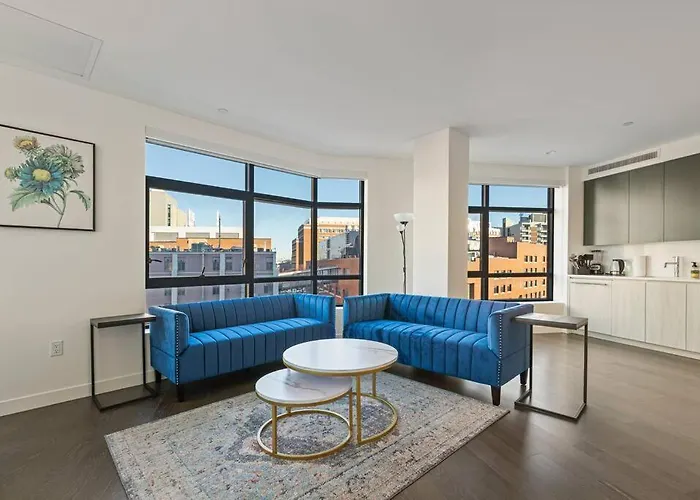 Panoramic City Sanctuary - 2 Bedroom King Bed, Fenway Park