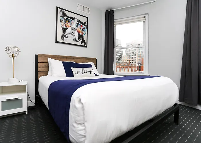 Charming Studio On Boston\'S Iconic Newbury St. #8