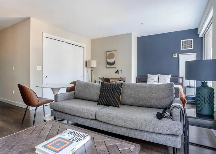 Back Bay Studio W Gym Wd Nr Shopping Bos-868
