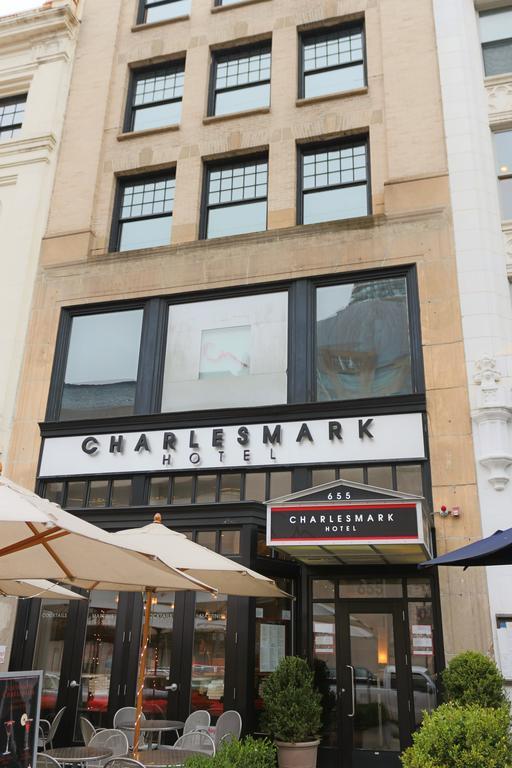 Charlesmark 3*