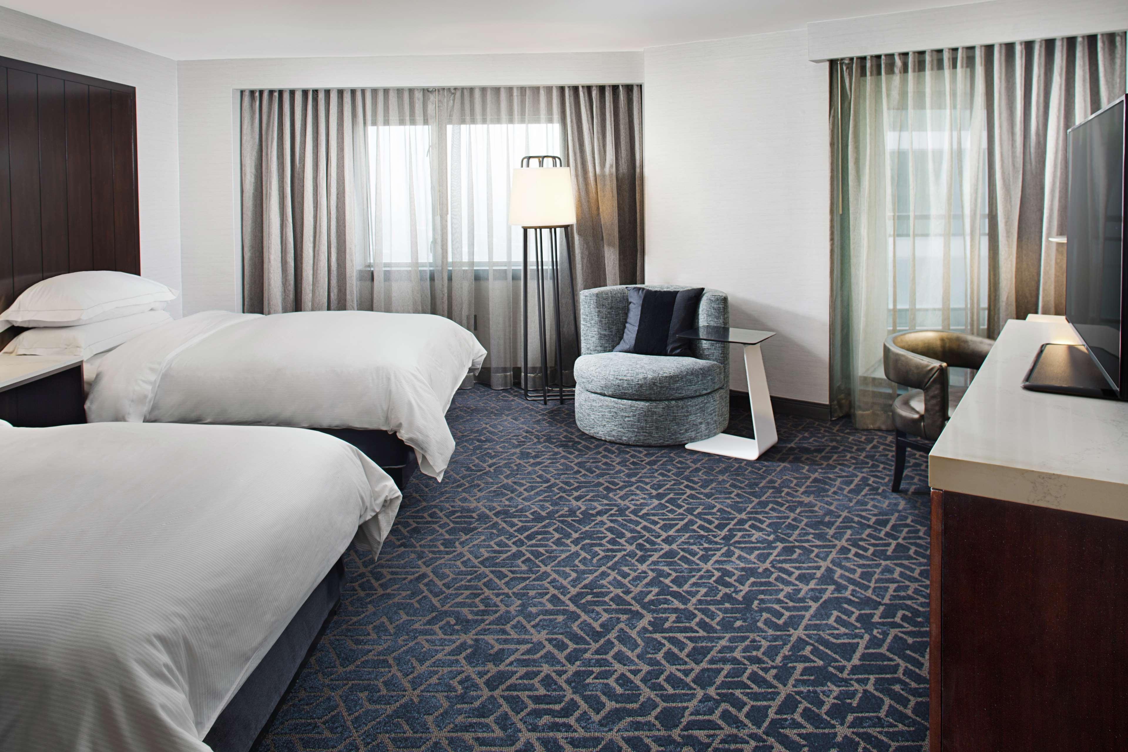 Hilton Back Bay Hotel 3*