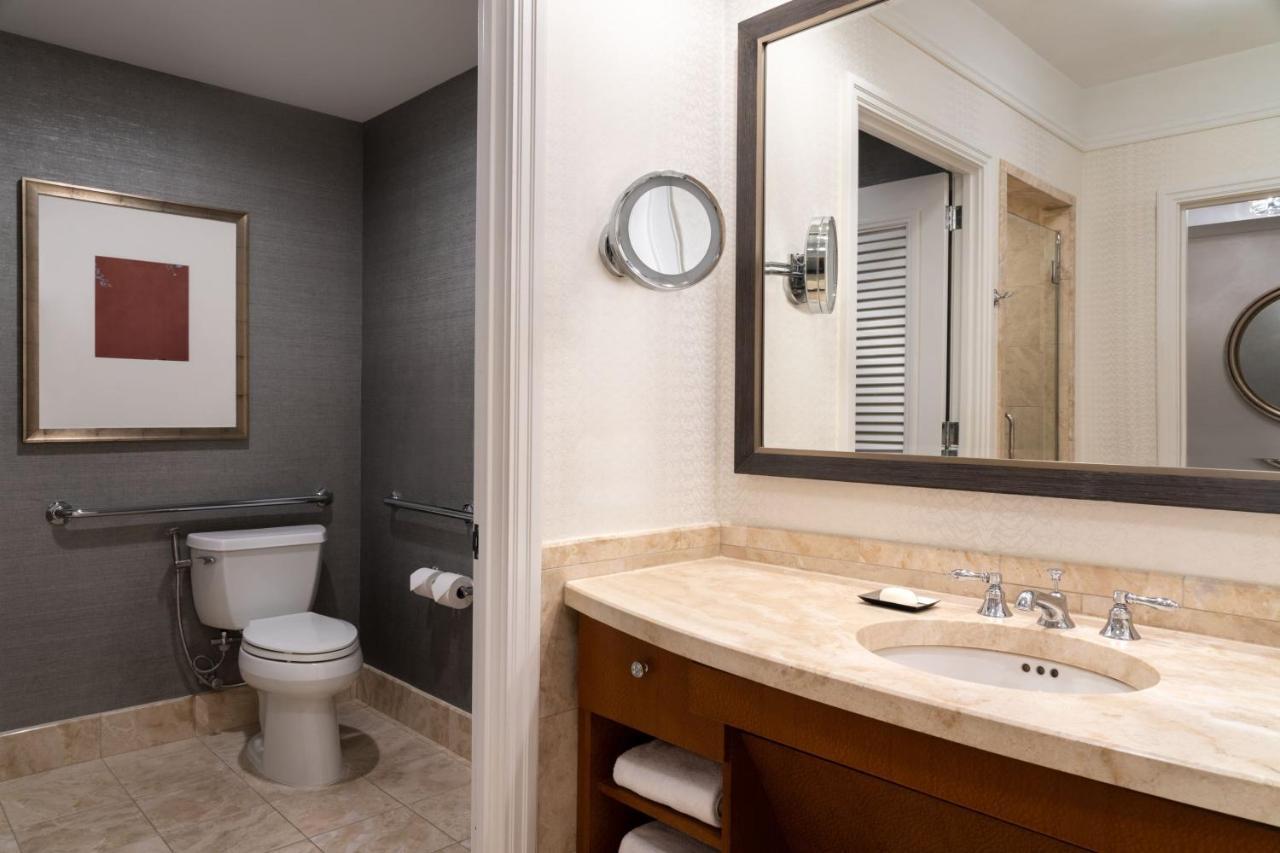 The Ritz-carlton, Boston