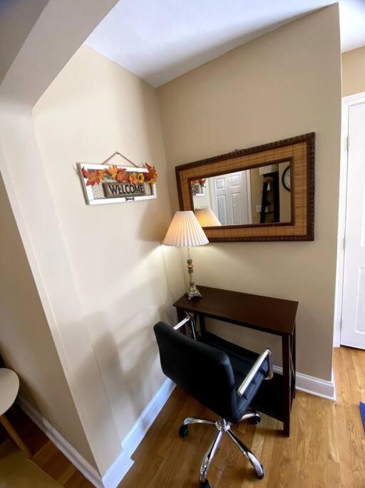 Apartment Cozy Getaway Apartment! Free Parking Boston