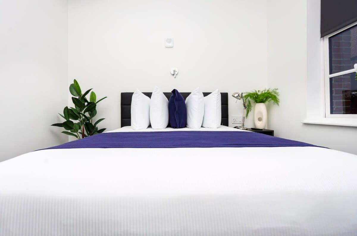 Modern In Historic - Unit #101 Appartement *