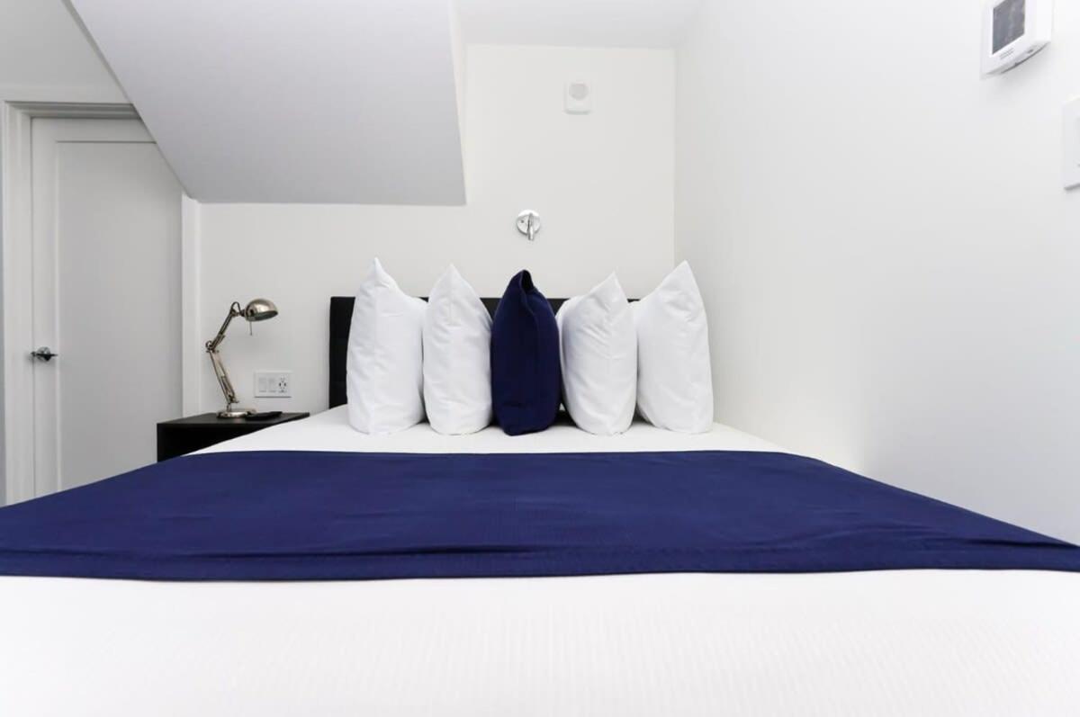 Stylish In Historic - Unit #405