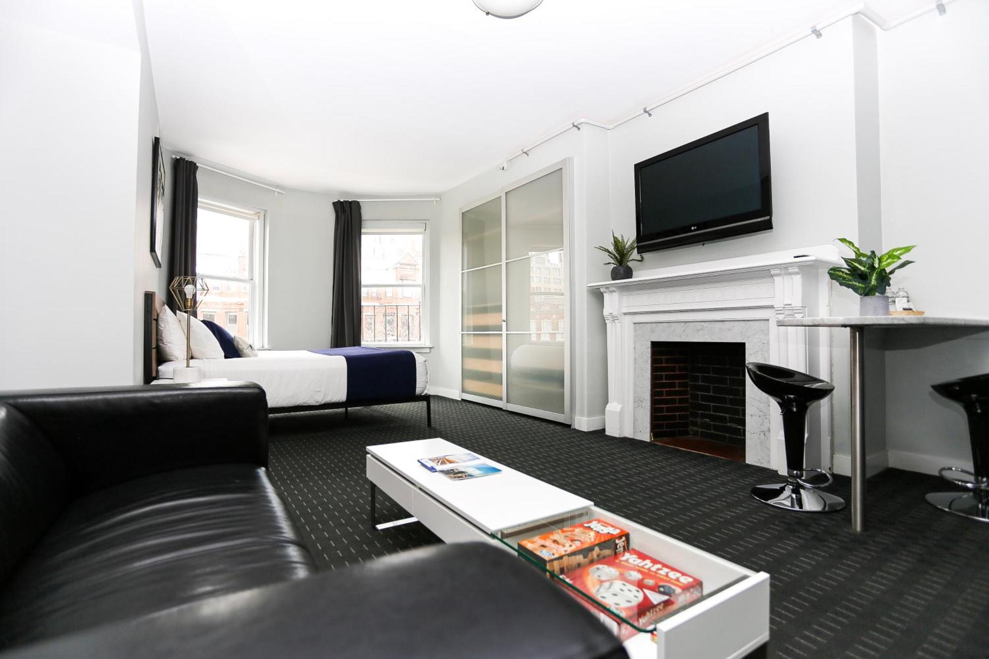 Charming On Boston's Iconic Newbury St. #8