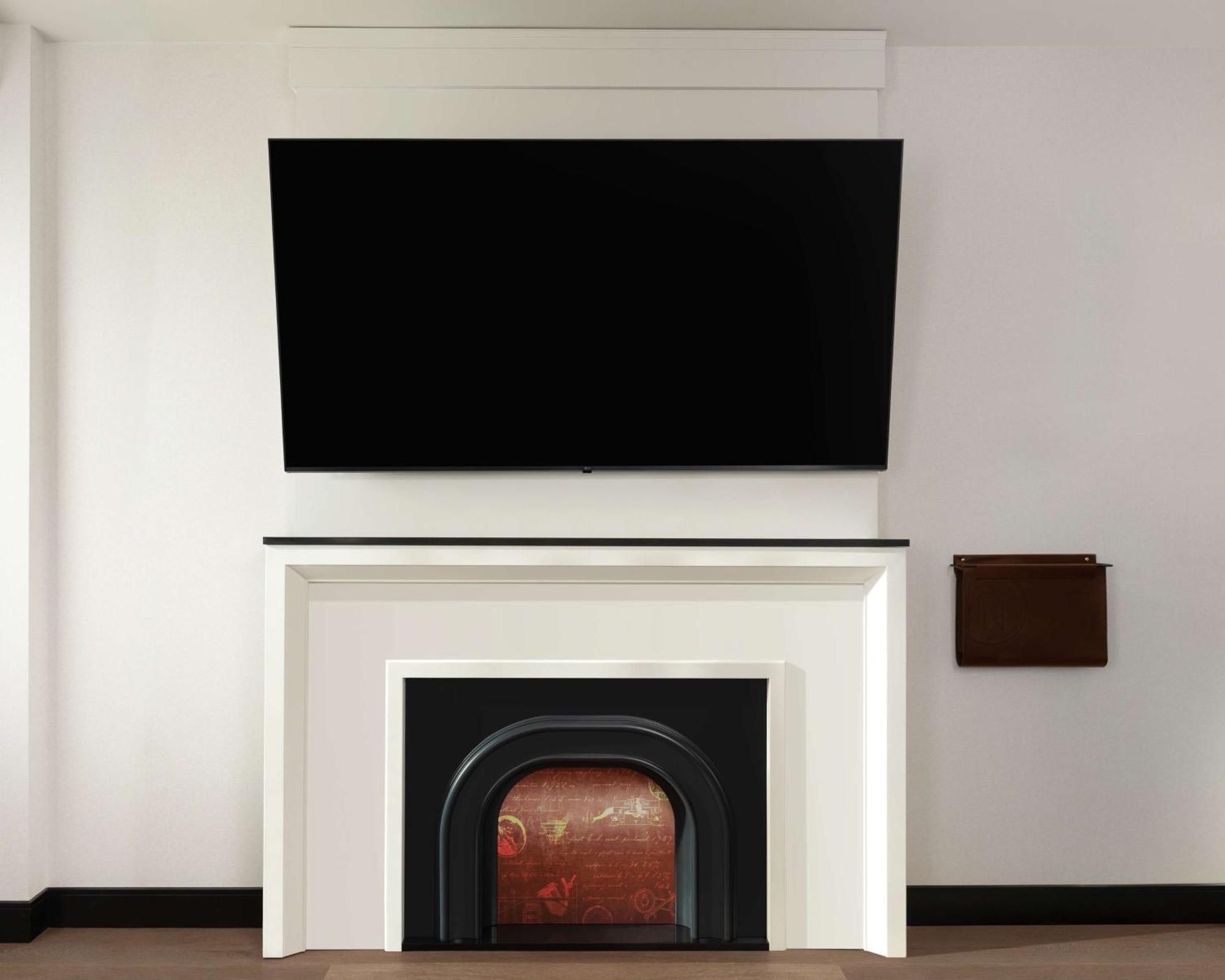 Hotel Pennyweight Boston, Curio Collection By Hilton 4*