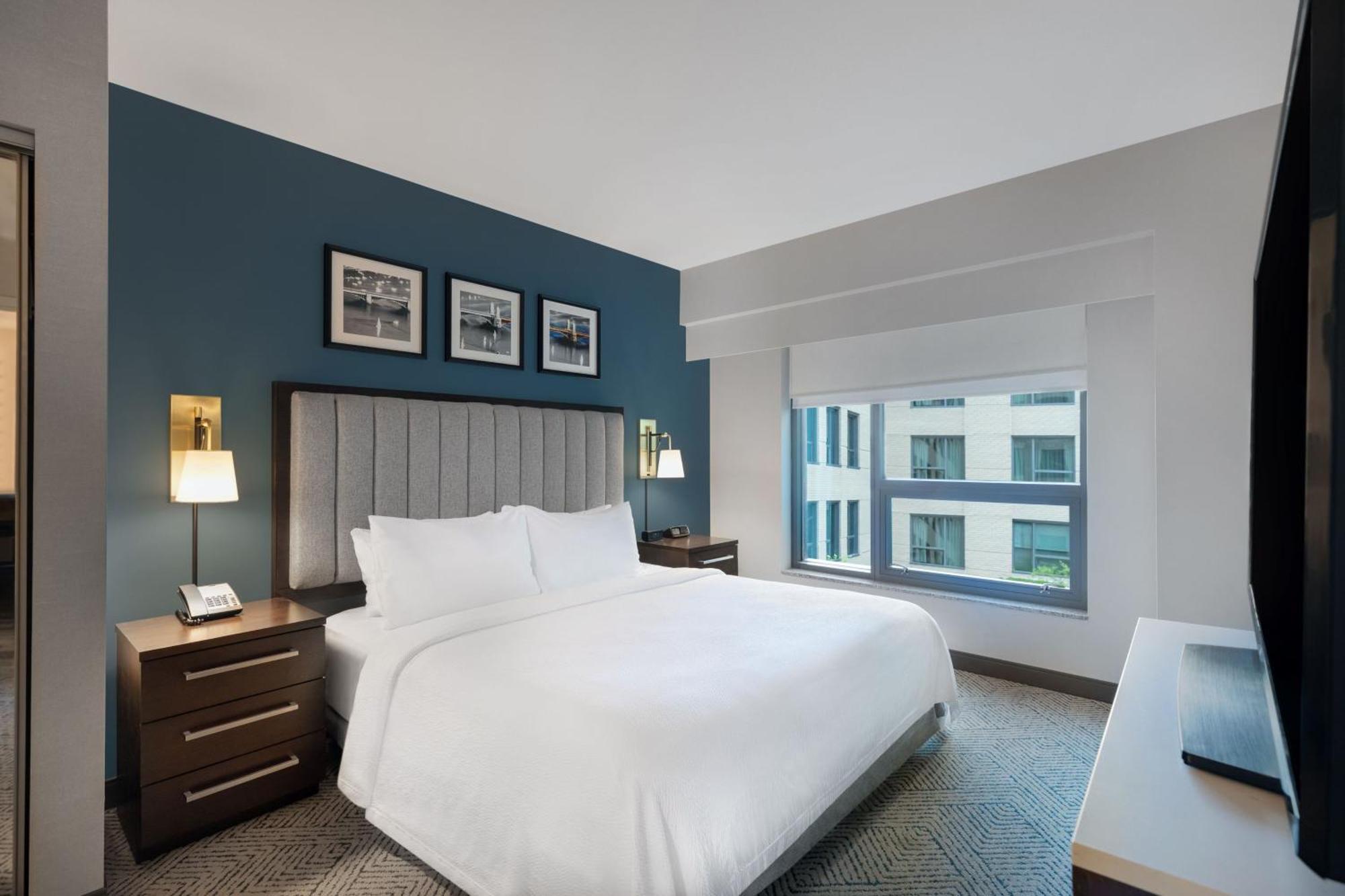 Hotel By Marriott Back Bay/fenway 3*