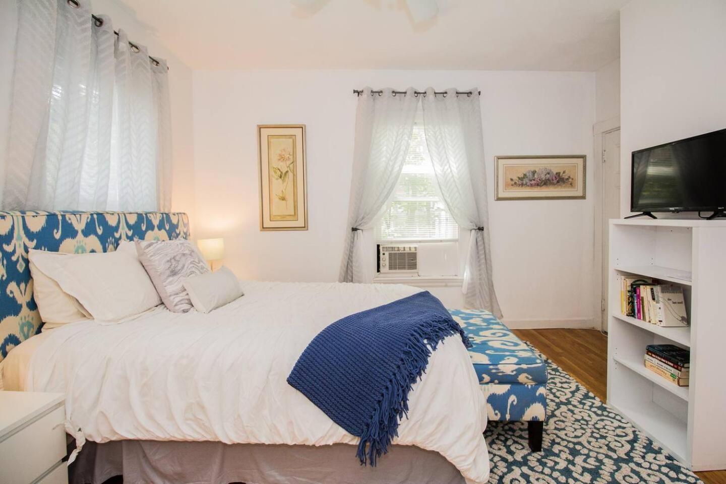 Condominium, First Floor Easy Access To Mb Hébergement de vacances Boston