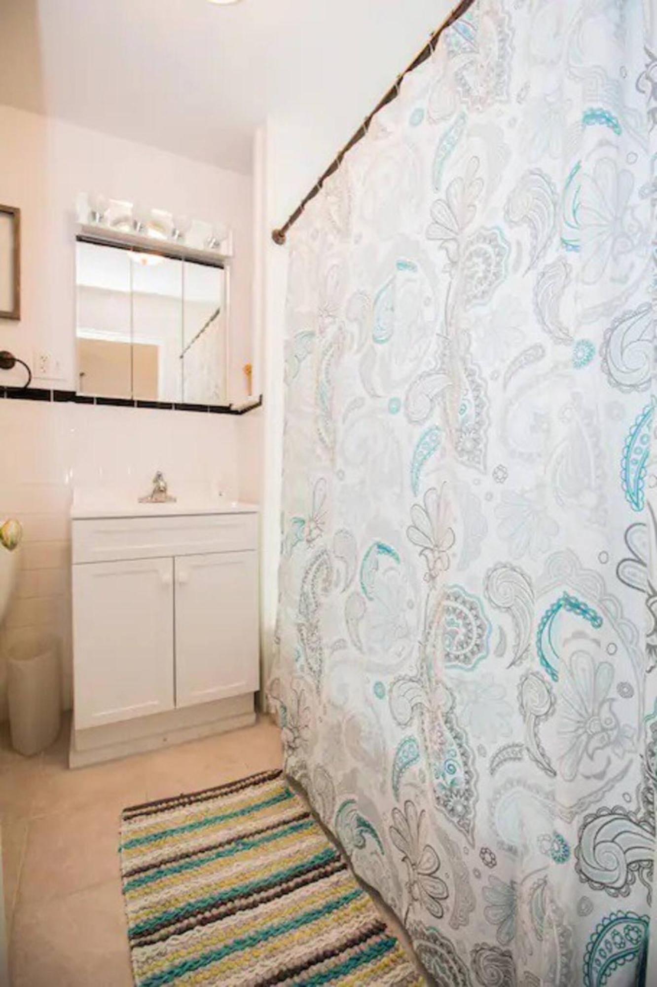 Condominium, First Floor Easy Access To Mb Hébergement de vacances Boston