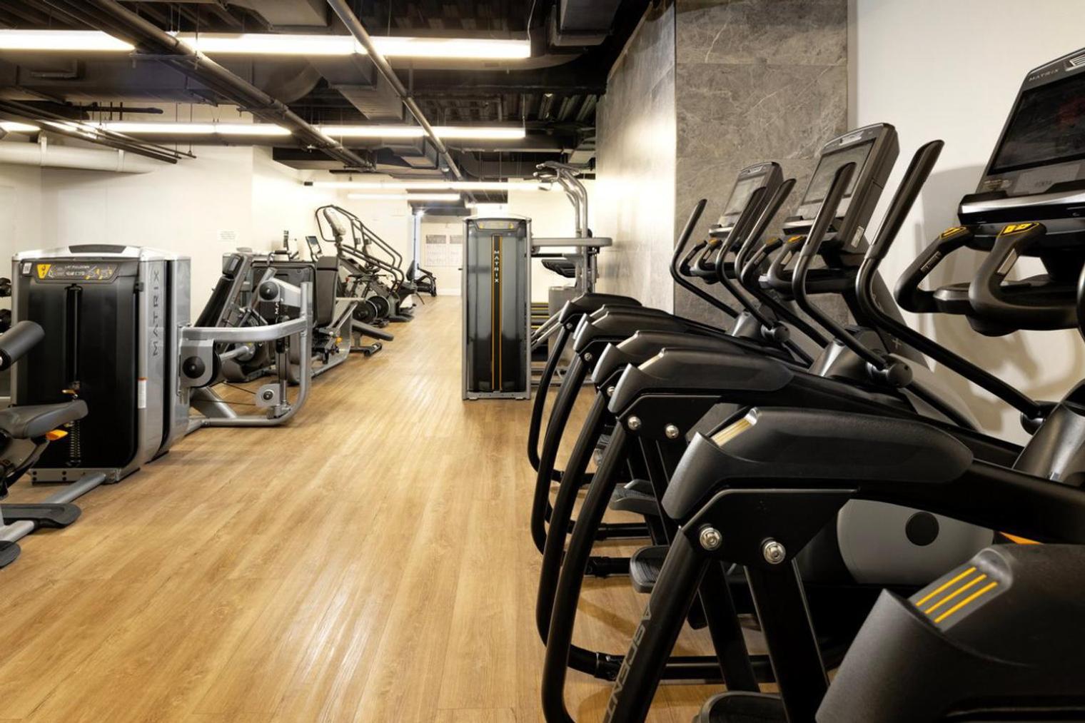 Back Bay Studio W Gym Wd Nr Shopping Bos-868 Apartment