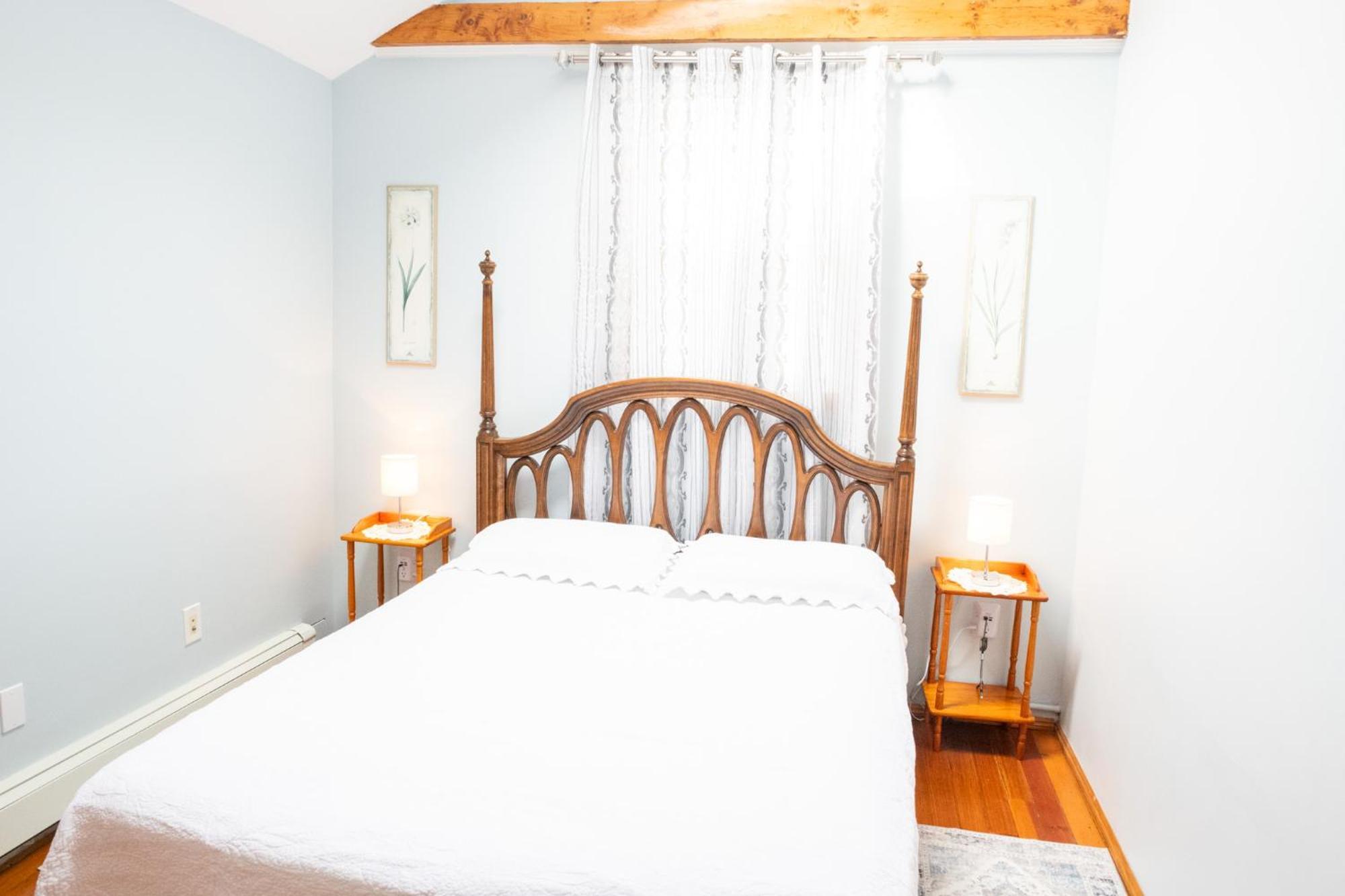 Beautiful Apartment-5 Beds-full Kitchen-parking-super Clean! Appartement *