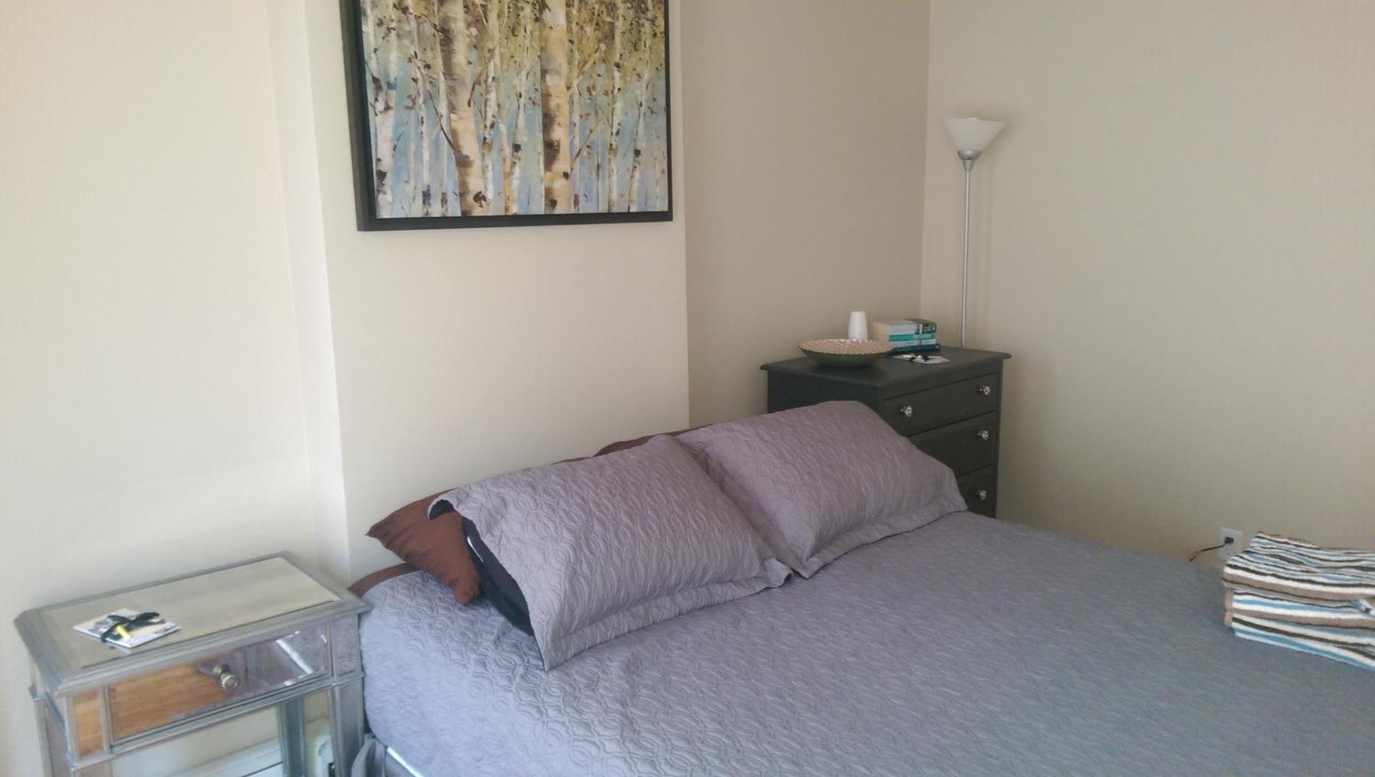 Renovated, 10 Min From The * Boston