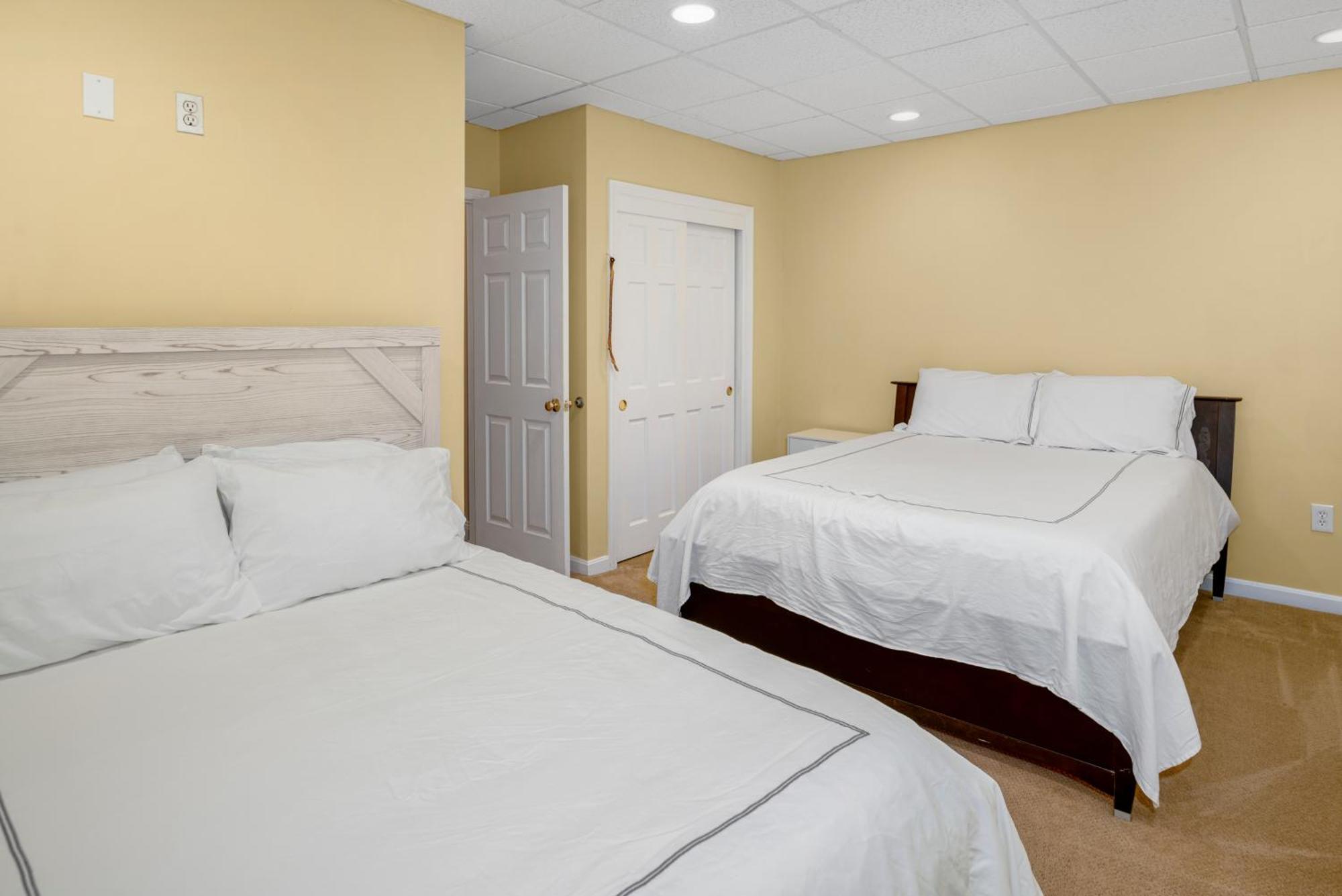 Brownstone Townhouse In Fenway Apartment