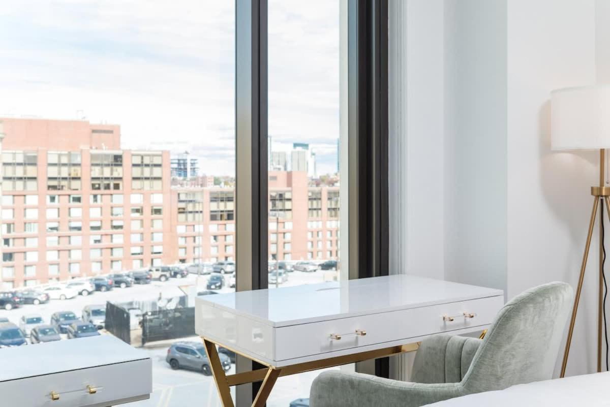 Back-bay 2br W Roof Gym Parking * Boston