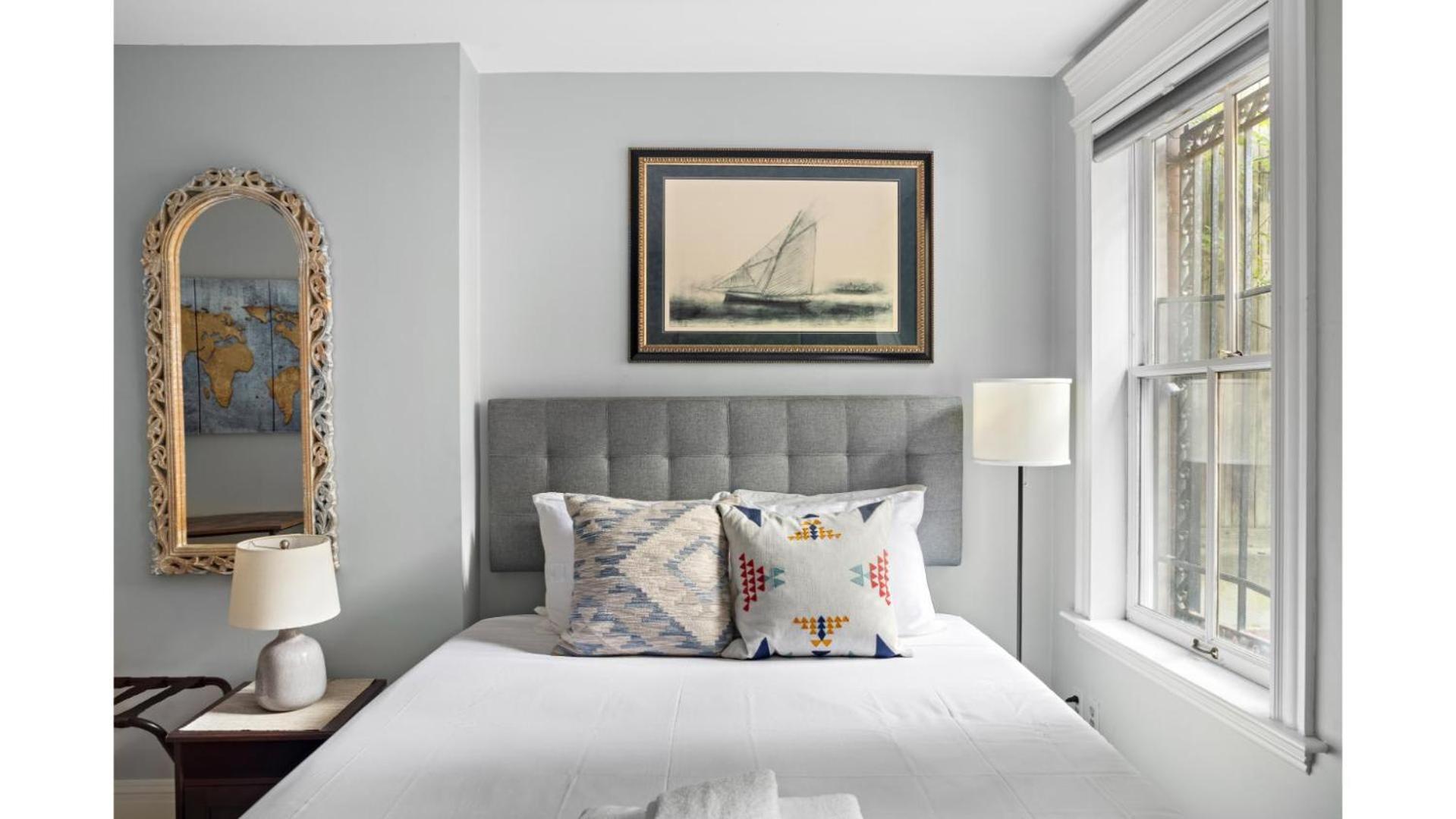 Enjoy Private Patio On Montgomery Park