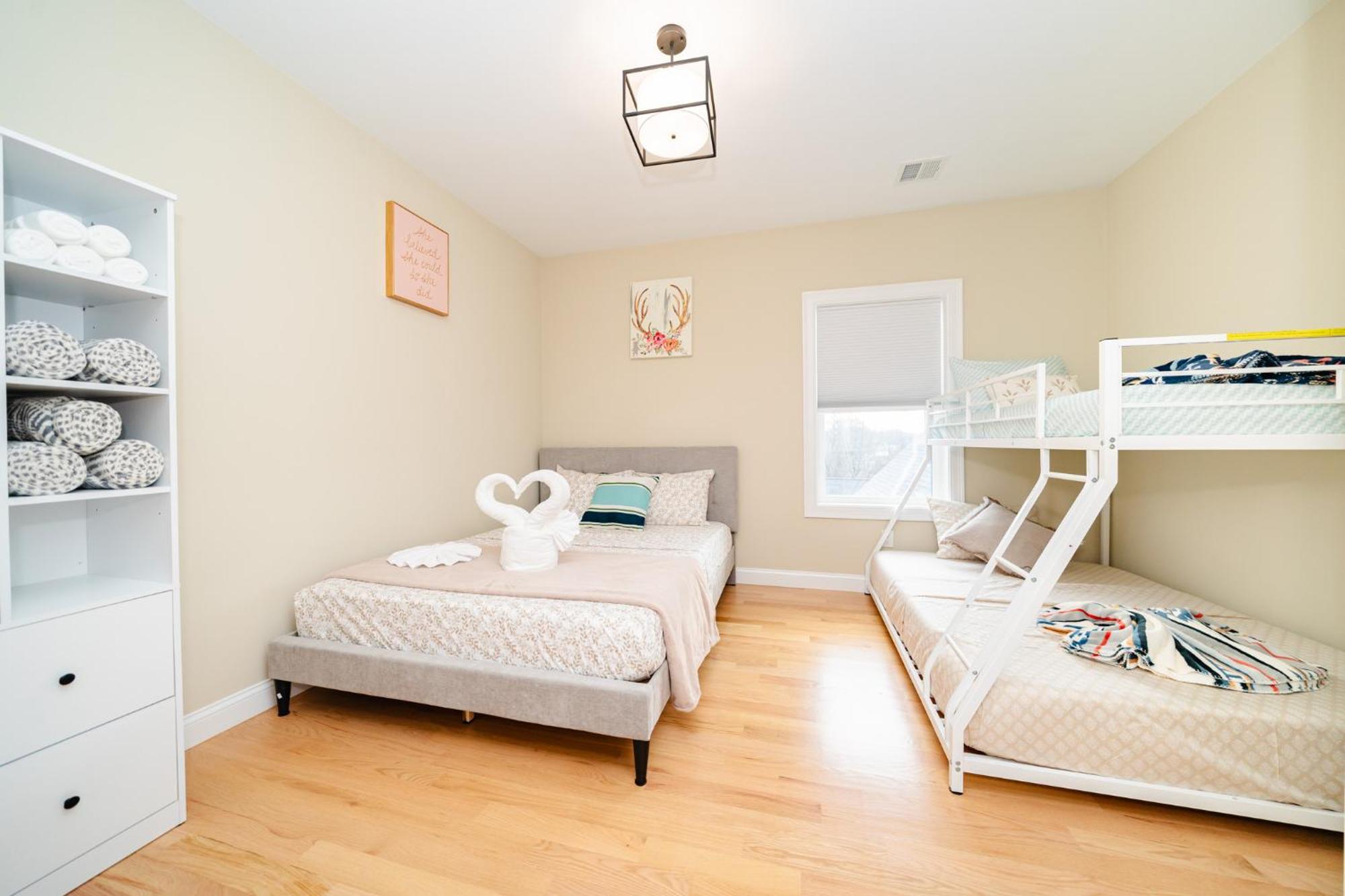 60-3 3br - Sleek Near Wollaston Apartamento