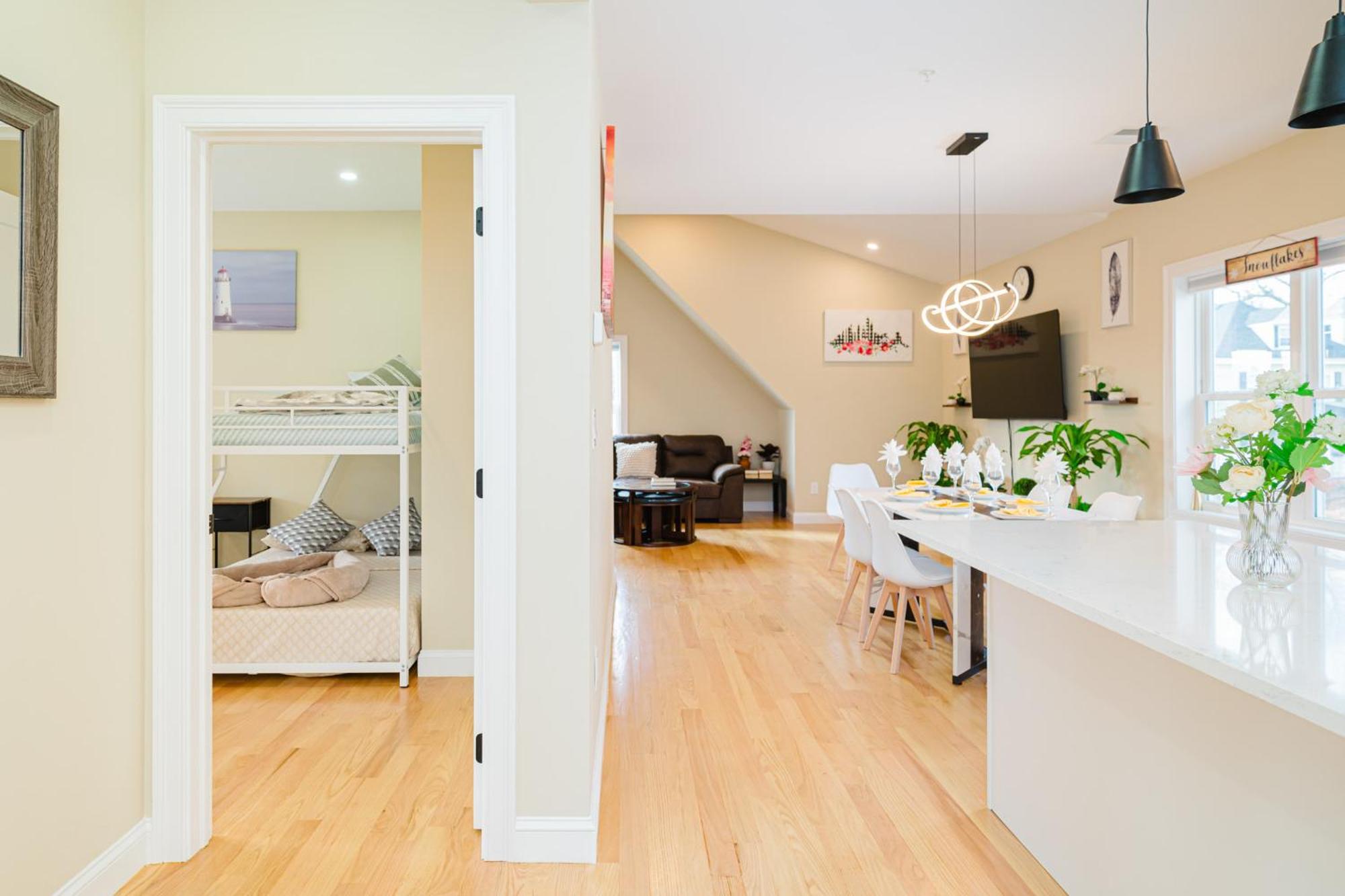 60-3 3br - Sleek Near Wollaston Apartamento *