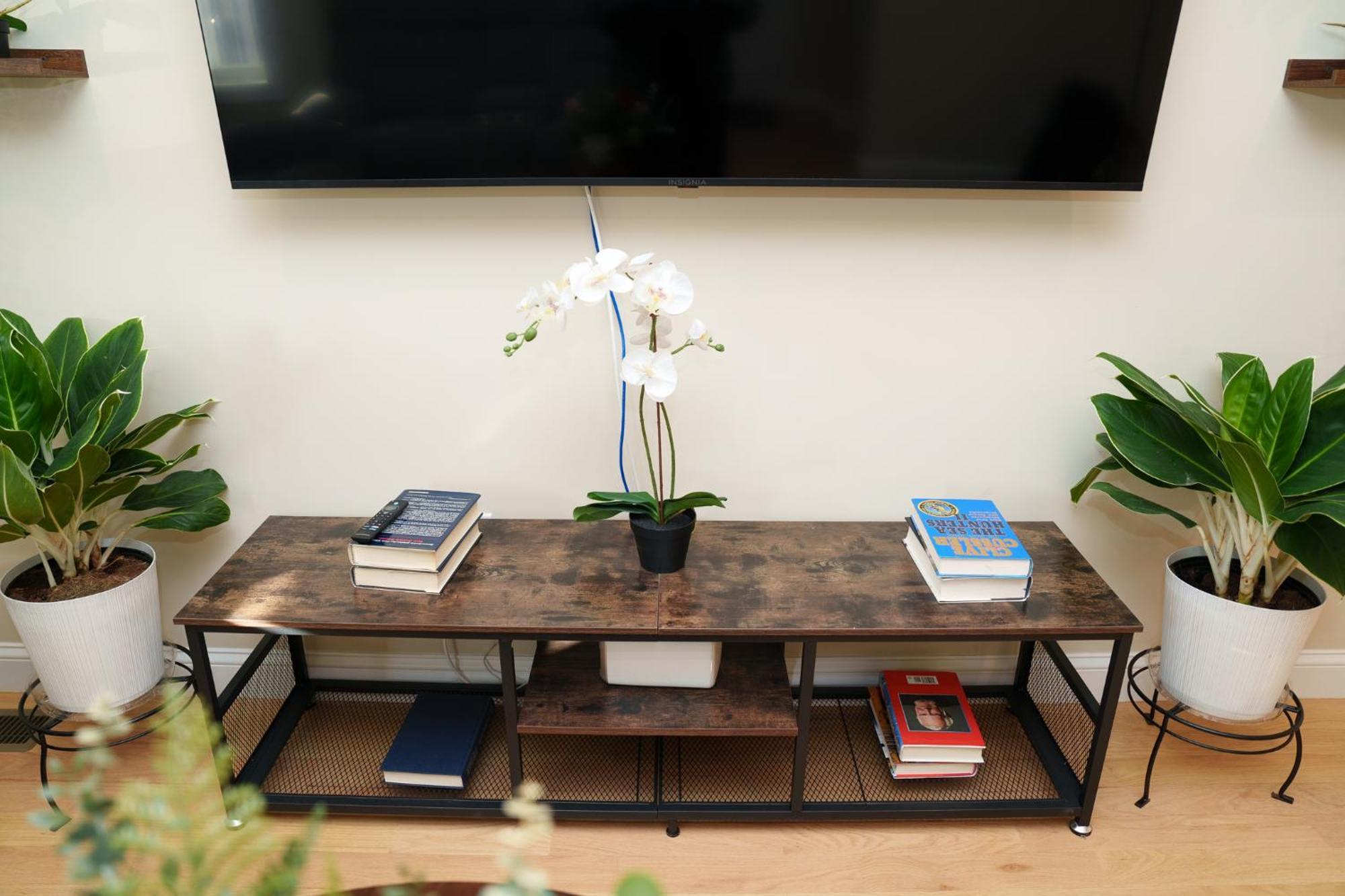 60-1 4br - Cozy New Near Franklin Park *