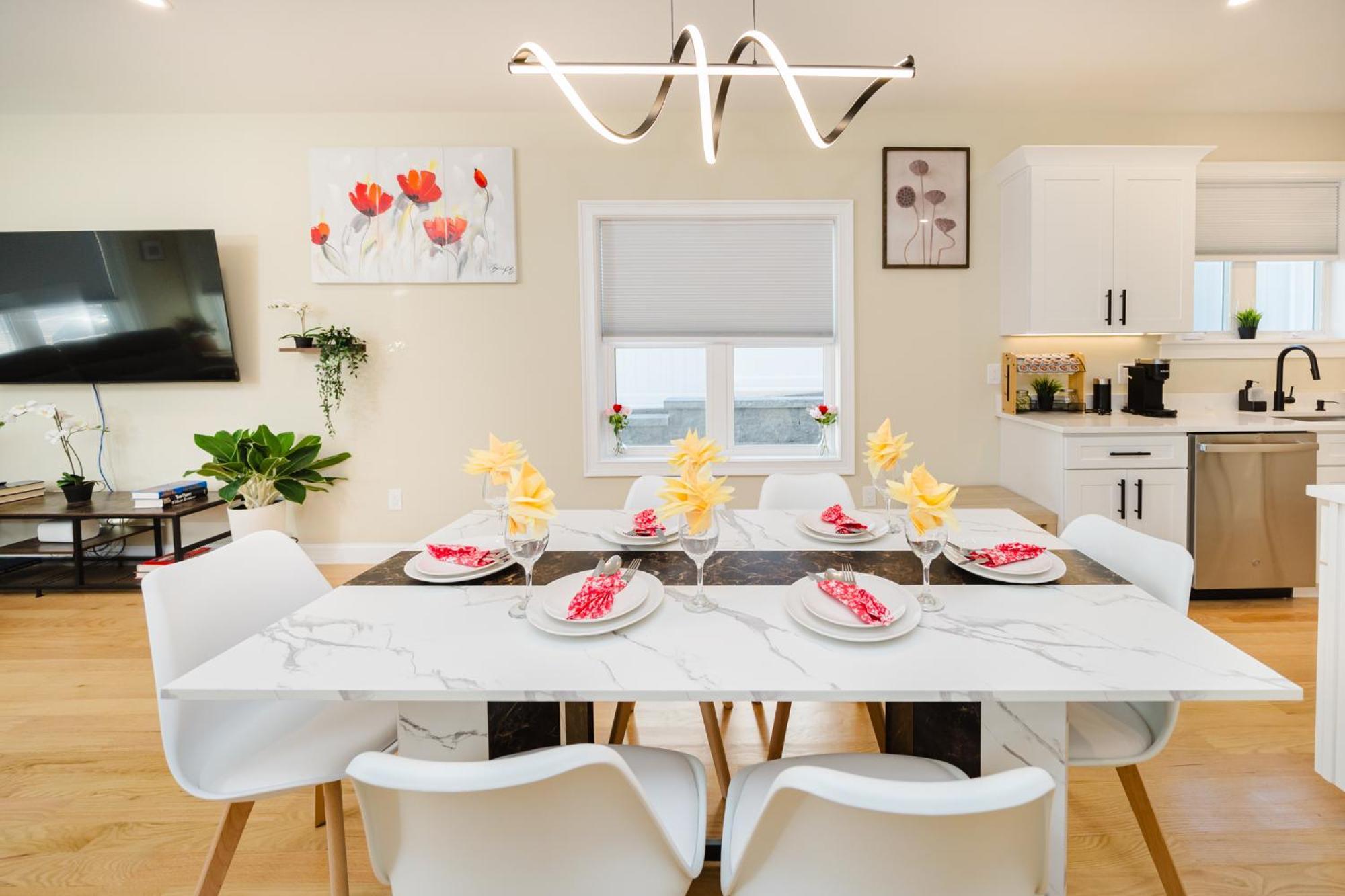 60-1 4br - Cozy New Near Franklin Park Boston