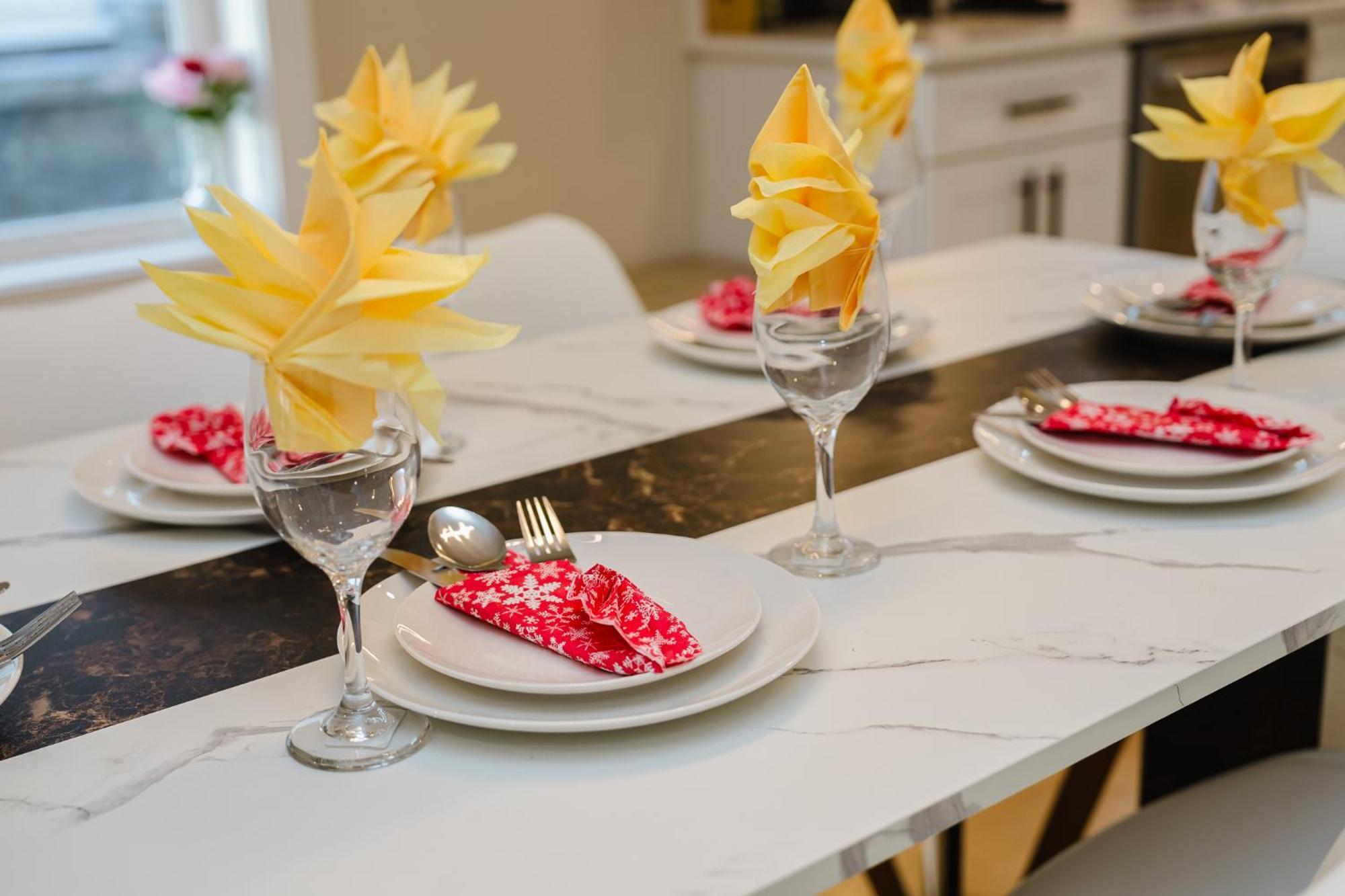 60-1 4br - Cozy New Near Franklin Park